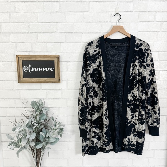 LANE BRYANT Thick Flowered Open Cardigan - Picture 1 of 9